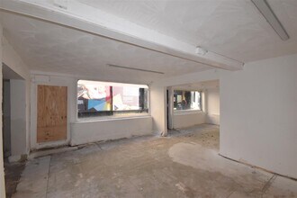 2-4 Balderton Gate, Newark to rent Interior Photo- Image 2 of 3