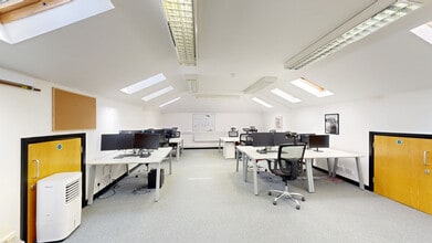 170 Elland Rd, Leeds to rent Matterport 3D Scan- Image 1 of 4