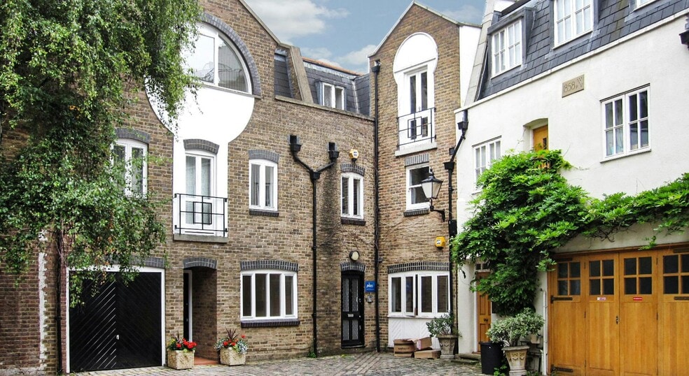 8 Celbridge Mews, London to rent - Building Photo - Image 3 of 19