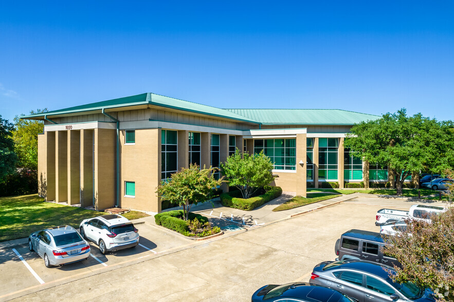 1650 W Virginia St, McKinney, TX for rent - Primary Photo - Image 1 of 4