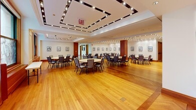 104 S Michigan Ave, Chicago, IL to rent Interior Photo- Image 2 of 5