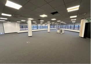 1 Sandgate, Newcastle Upon Tyne to rent Interior Photo- Image 1 of 10