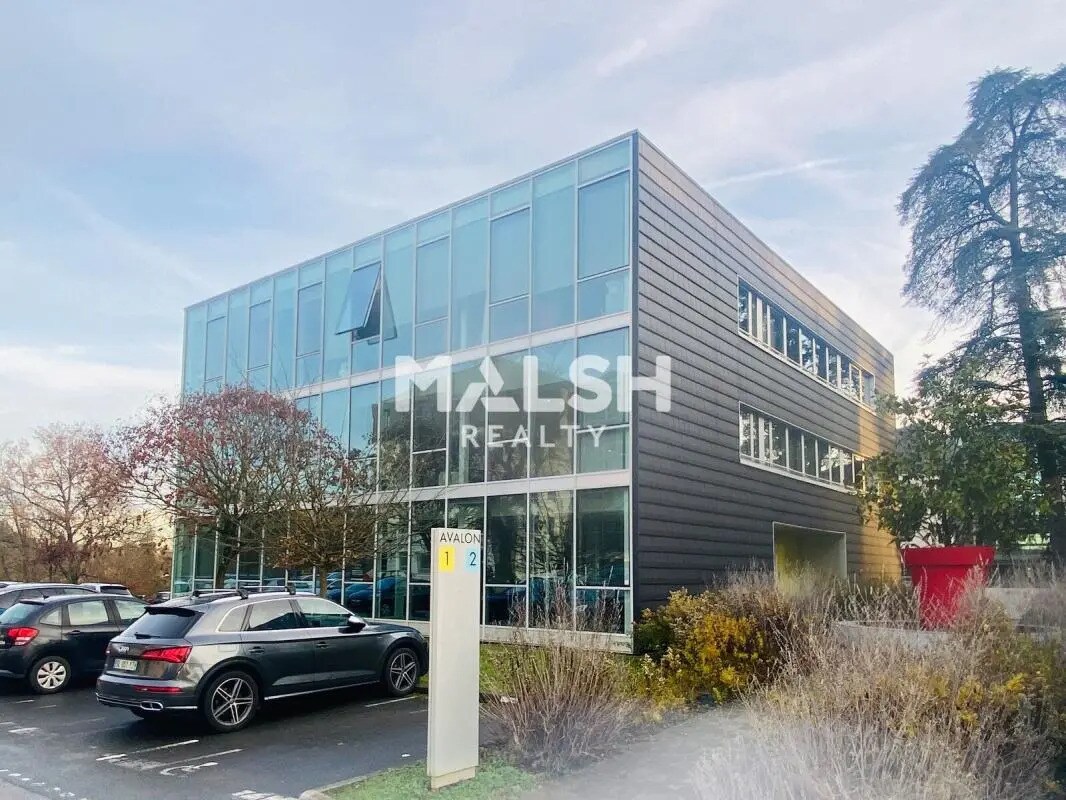 Office in Limonest to rent Building Photo- Image 1 of 13