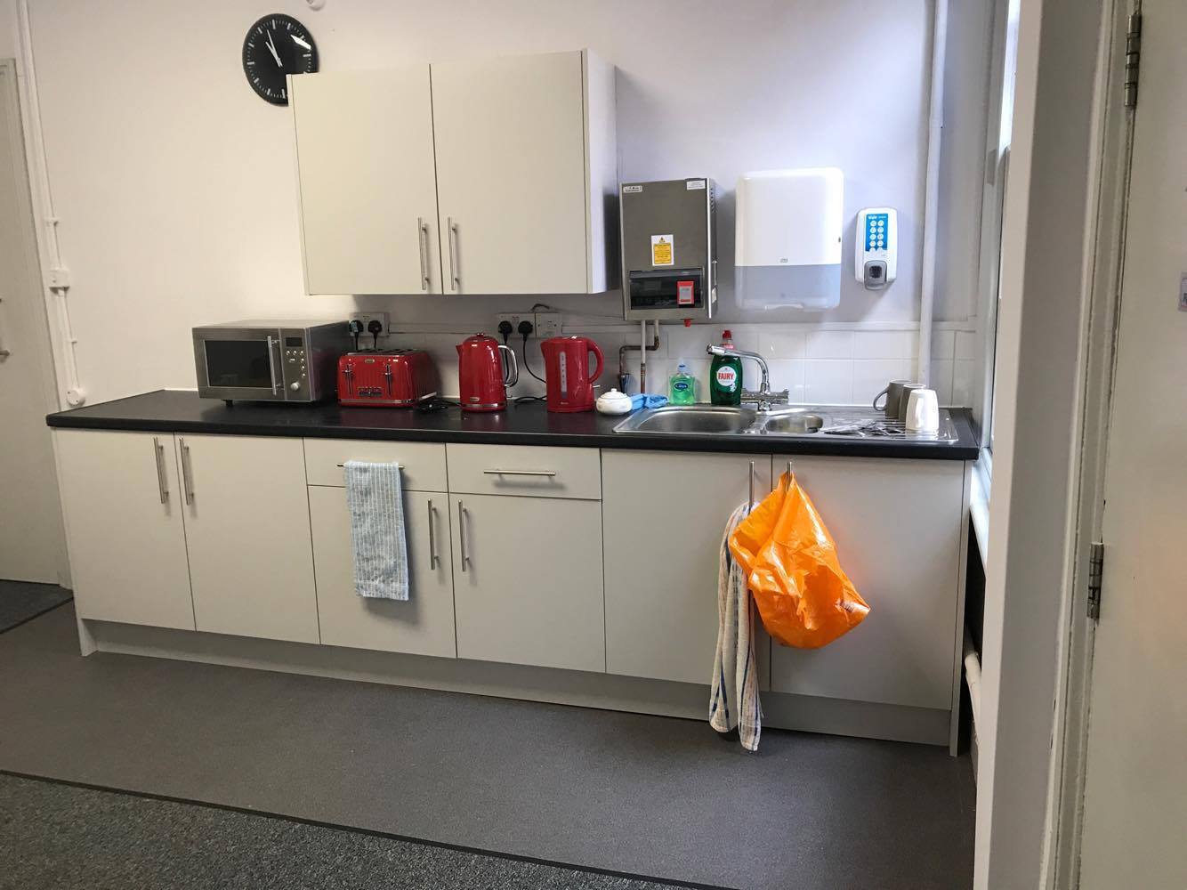 112 Market St, Bolton to rent Interior Photo- Image 1 of 2