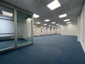 2 Cambridge Rd, Stansted to rent Interior Photo- Image 1 of 5