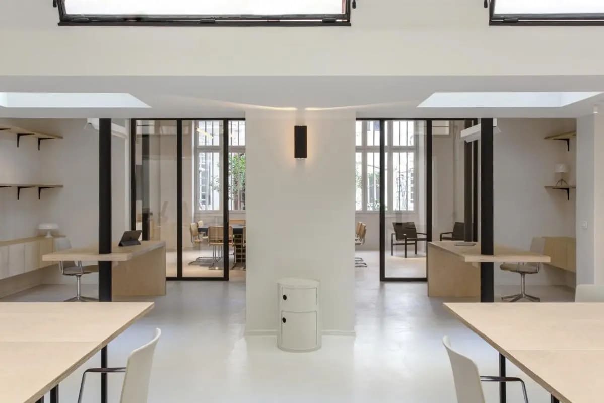 Co-working Space in Paris to rent Building Photo- Image 1 of 12