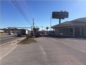 703 W 15th St, Panama City, FL to rent Building Photo- Image 1 of 3