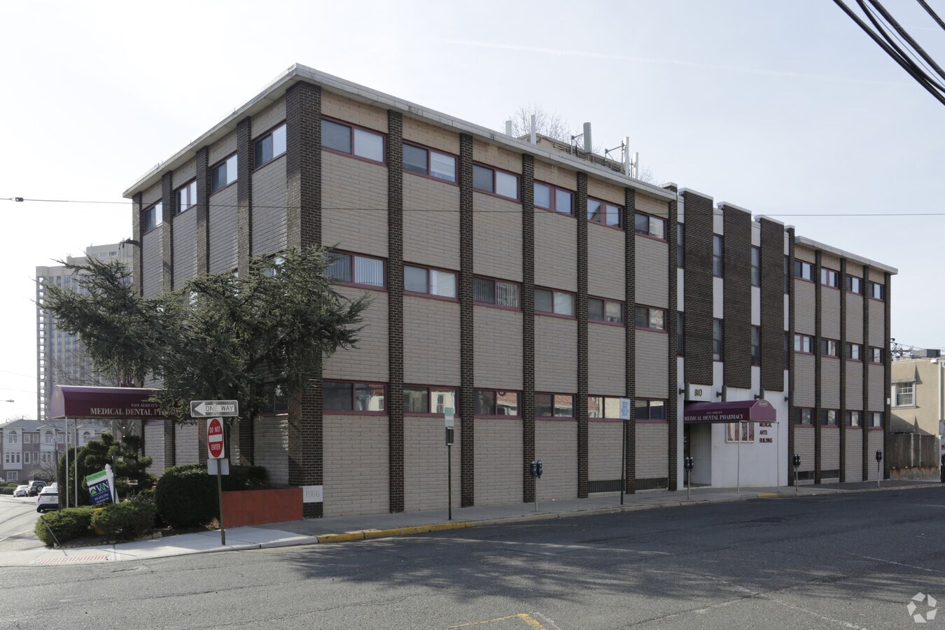 810 Abbott Blvd, Fort Lee 07024 Fort Lee Palisades Medical Arts Bldg