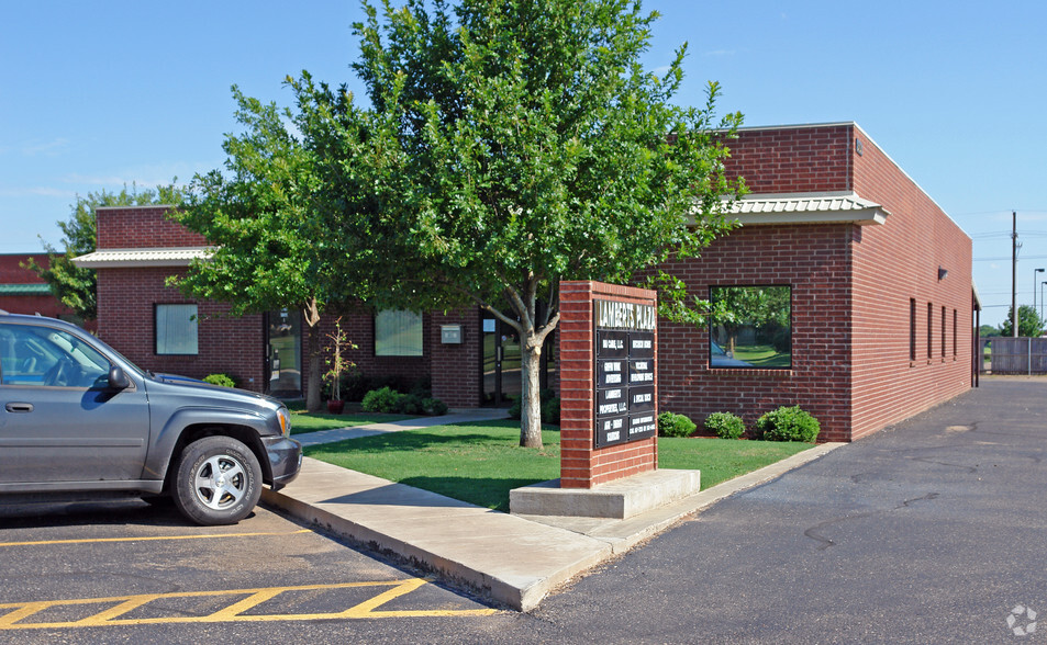 5101 80th St, Lubbock, TX for rent - Primary Photo - Image 1 of 5