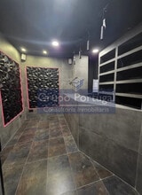 Retail in Madrid, Madrid to rent Interior Photo- Image 1 of 7