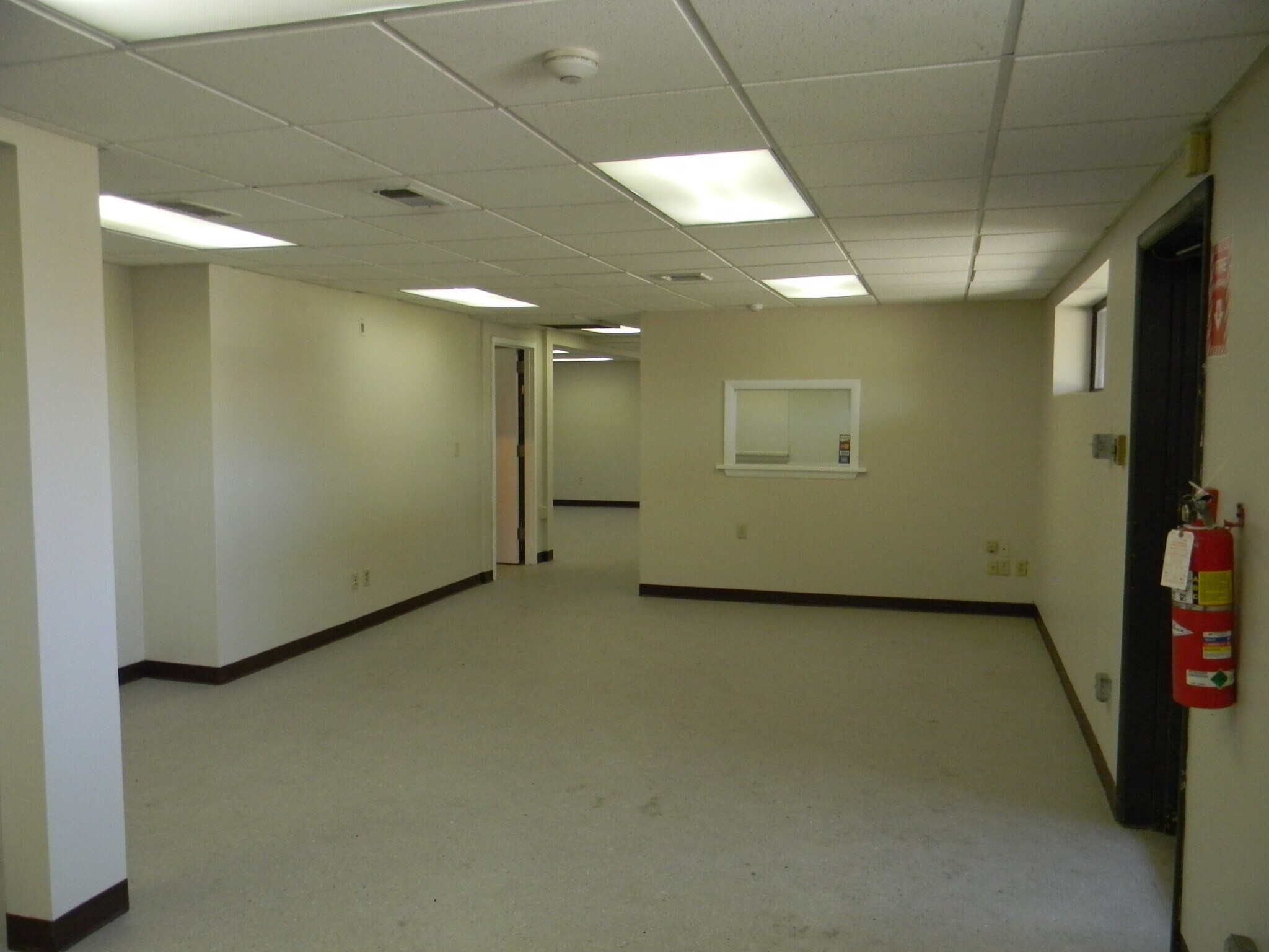 39 Elmvale Pl, Pittsfield 01201 Office for Rent