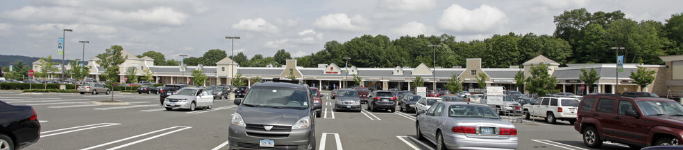 100-108 Main St N, Southbury, CT for rent - Primary Photo - Image 1 of 10