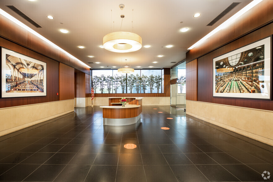 89 Headquarters Plz, Morristown, NJ for rent - Lobby - Image 2 of 15