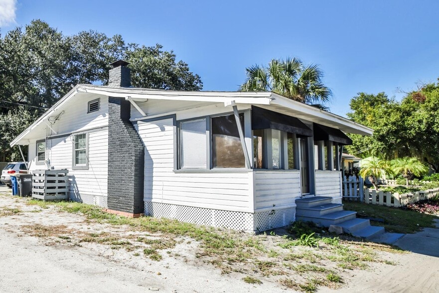 1013 Drew St, Clearwater, FL to rent - Building Photo - Image 1 of 10