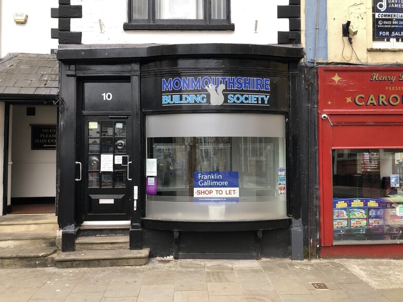 10 Agincourt Sq, Monmouth to rent - Building Photo - Image 1 of 2