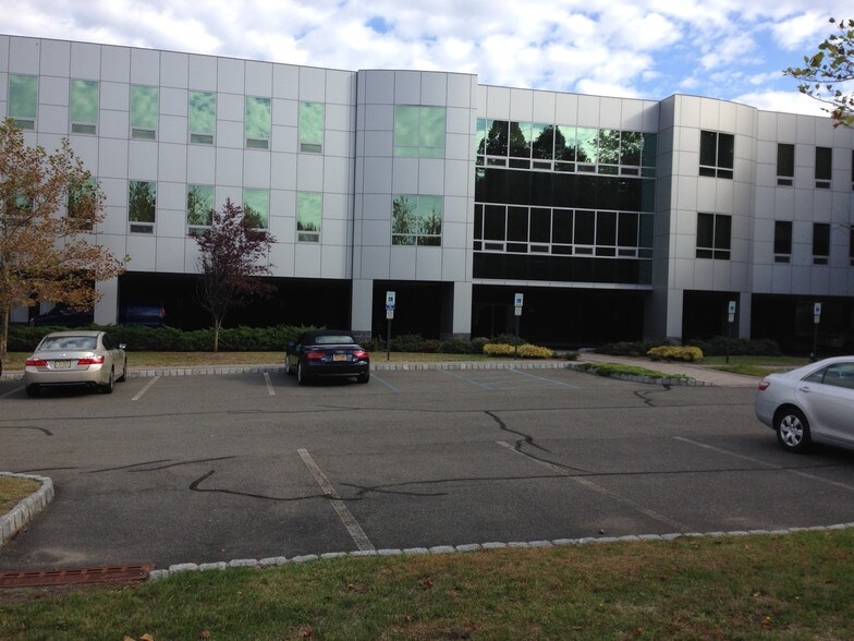 260 Union St, Northvale 07647 UK