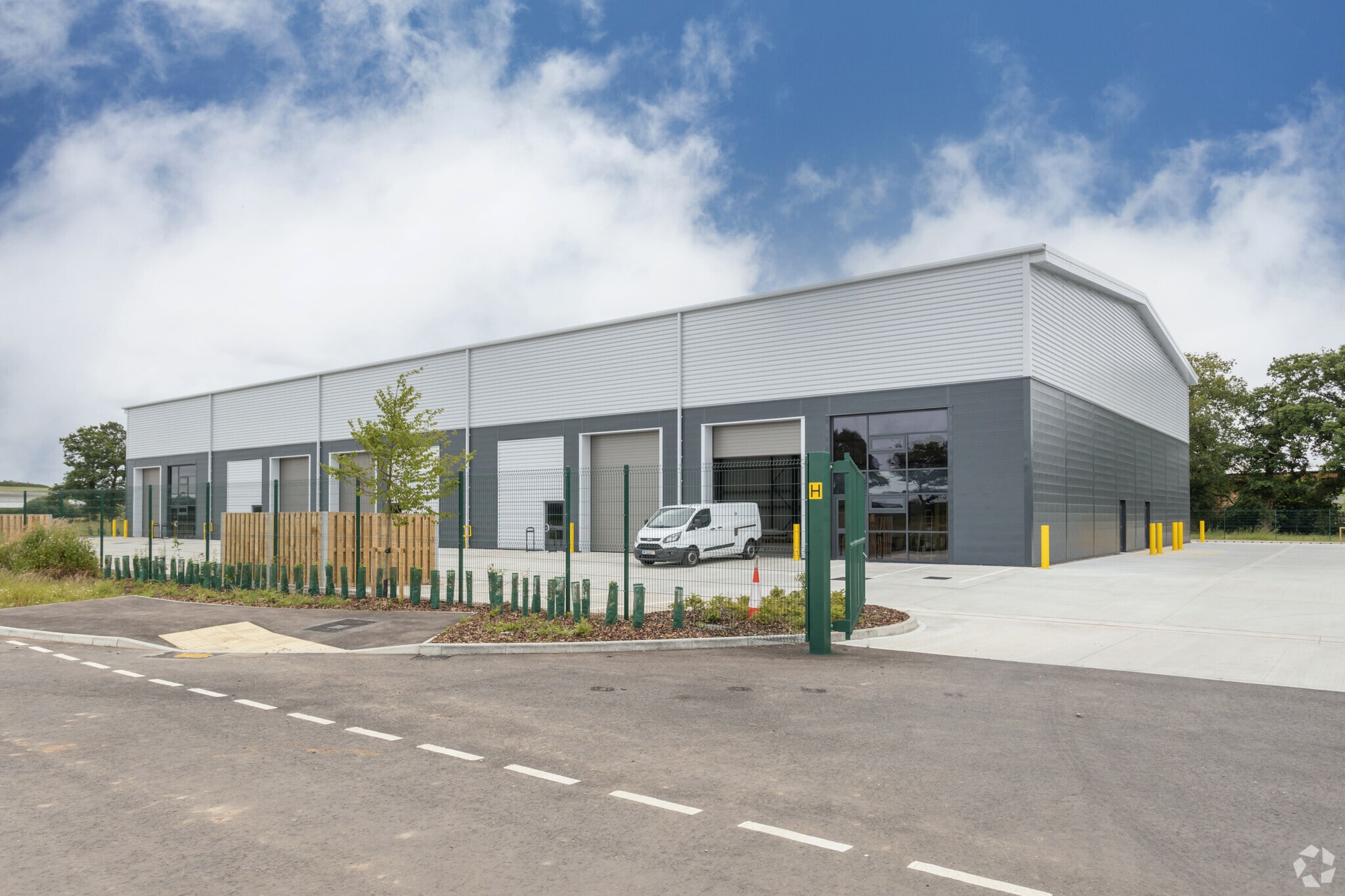 Arden Rd, Alcester to rent Primary Photo- Image 1 of 7