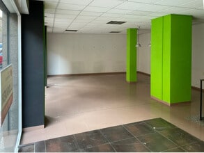 Retail in Sant Feliu de Codines, Barcelona to rent Interior Photo- Image 2 of 6