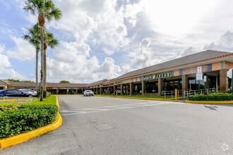 18452-18538 NW 67th Ave, Miami Gardens, FL for rent Primary Photo- Image 1 of 9