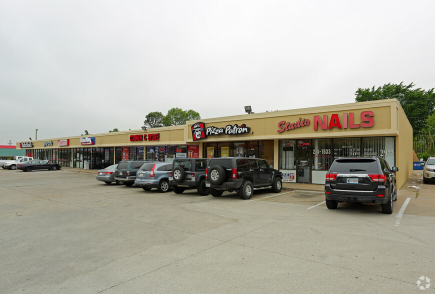 1108-1116 N Collins, Arlington, TX for rent - Primary Photo - Image 1 of 7