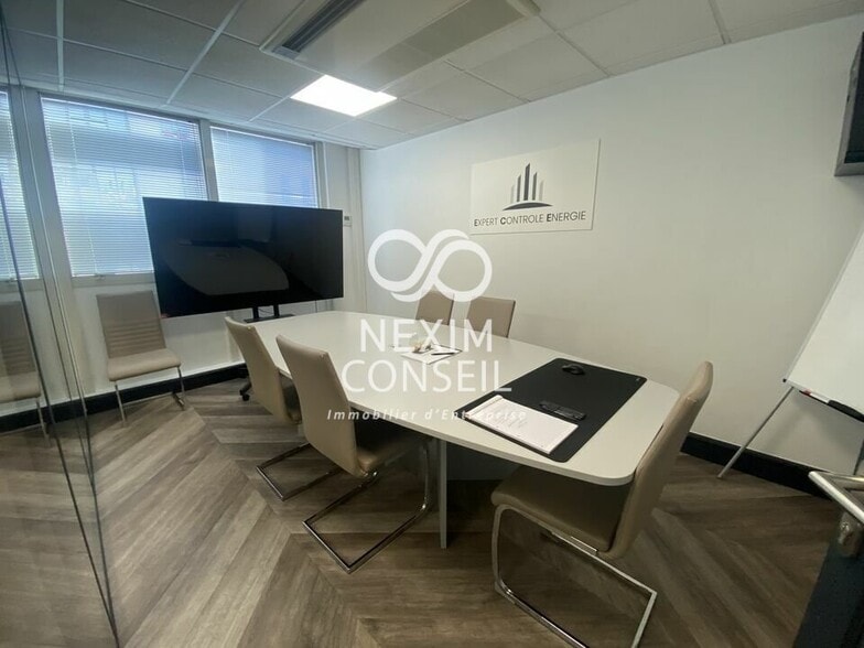 Office in Levallois-Perret to rent - Interior Photo - Image 2 of 6