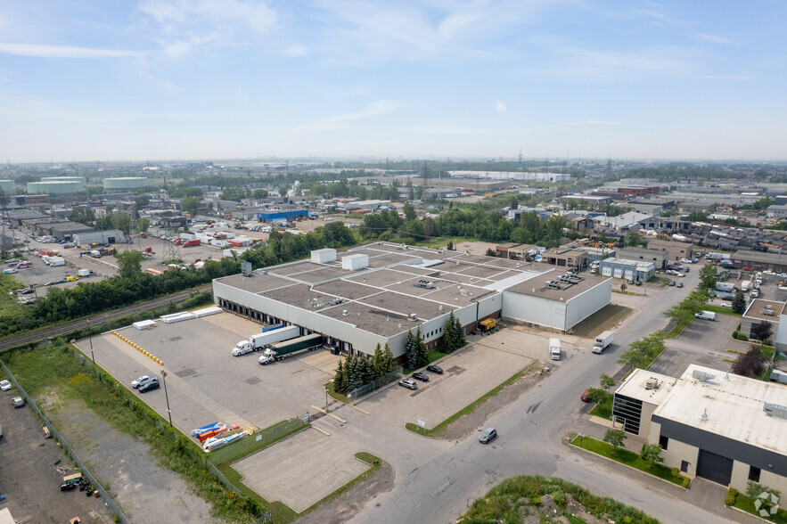 11625 55e Av, Montréal, QC for rent - Aerial - Image 3 of 9