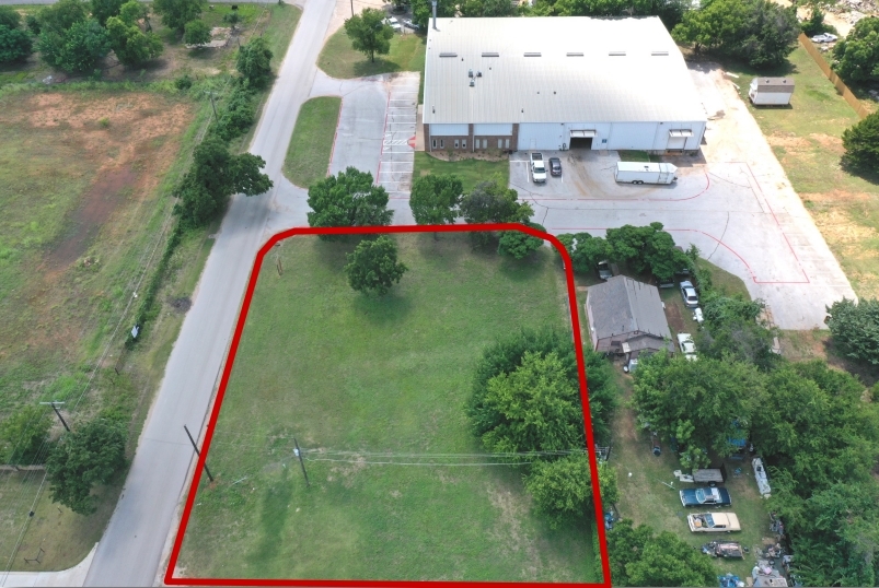 11301 Mosier Valley Rd, Euless, TX for sale - Building Photo - Image 1 of 1