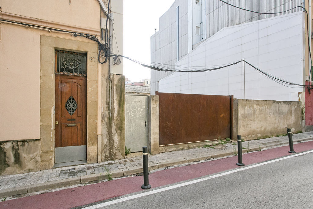 Carrer de la Circumval.Lació, 67, Manresa, Barcelona for sale Primary Photo- Image 1 of 12