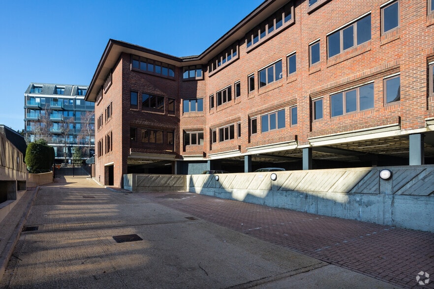 6 Vale Av, Tunbridge Wells to rent - Building Photo - Image 3 of 16