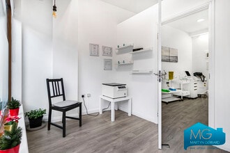 119-119B East End Rd, London to rent Interior Photo- Image 1 of 3