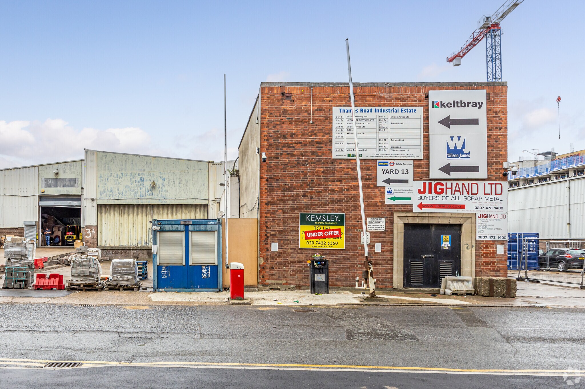 Thames Rd, London for sale Primary Photo- Image 1 of 1