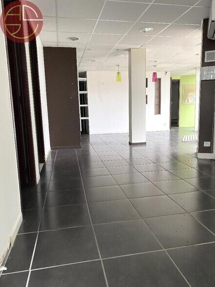 Retail in Blagnac for sale - Interior Photo - Image 3 of 10