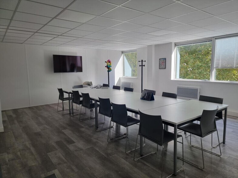 87 Avenue Du Général De Gaulle, Créteil to rent - Interior Photo - Image 2 of 9