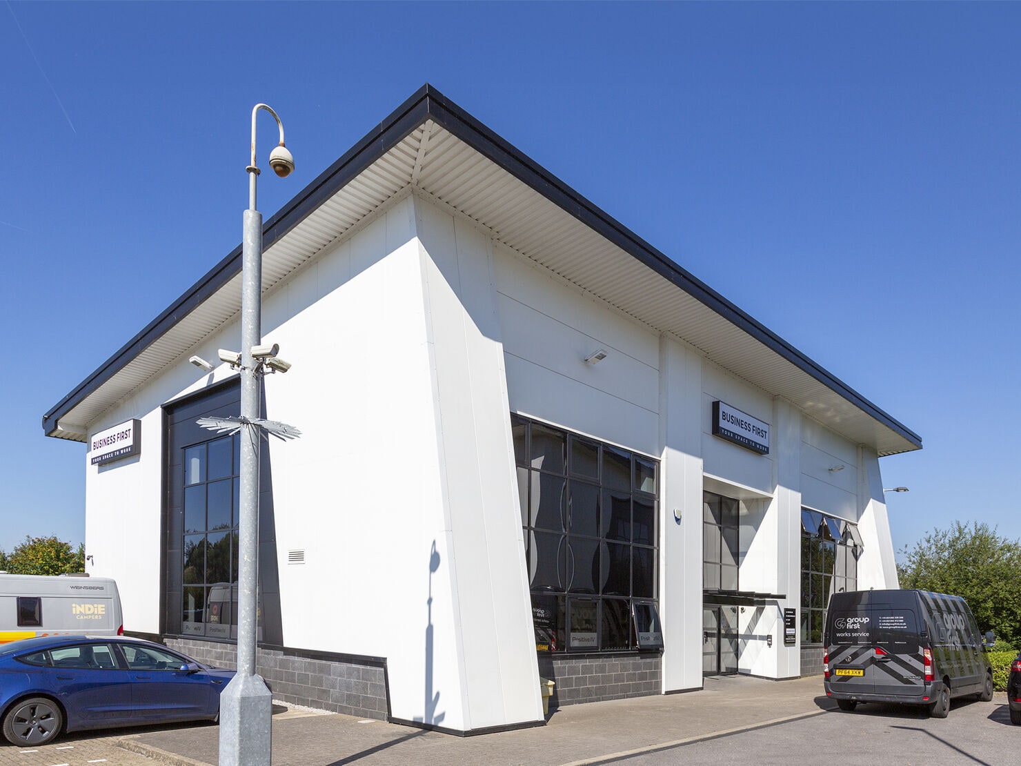 Cowm Top Ln, Rochdale to rent Building Photo- Image 1 of 5