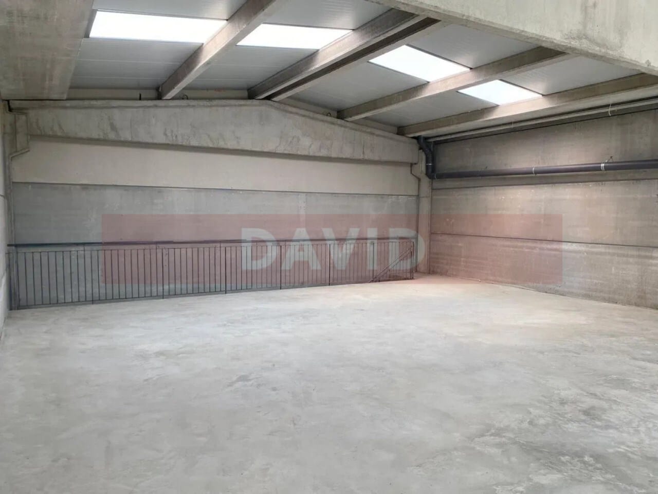 Industrial in Sant Pere de Ribes, Barcelona to rent Interior Photo- Image 1 of 2