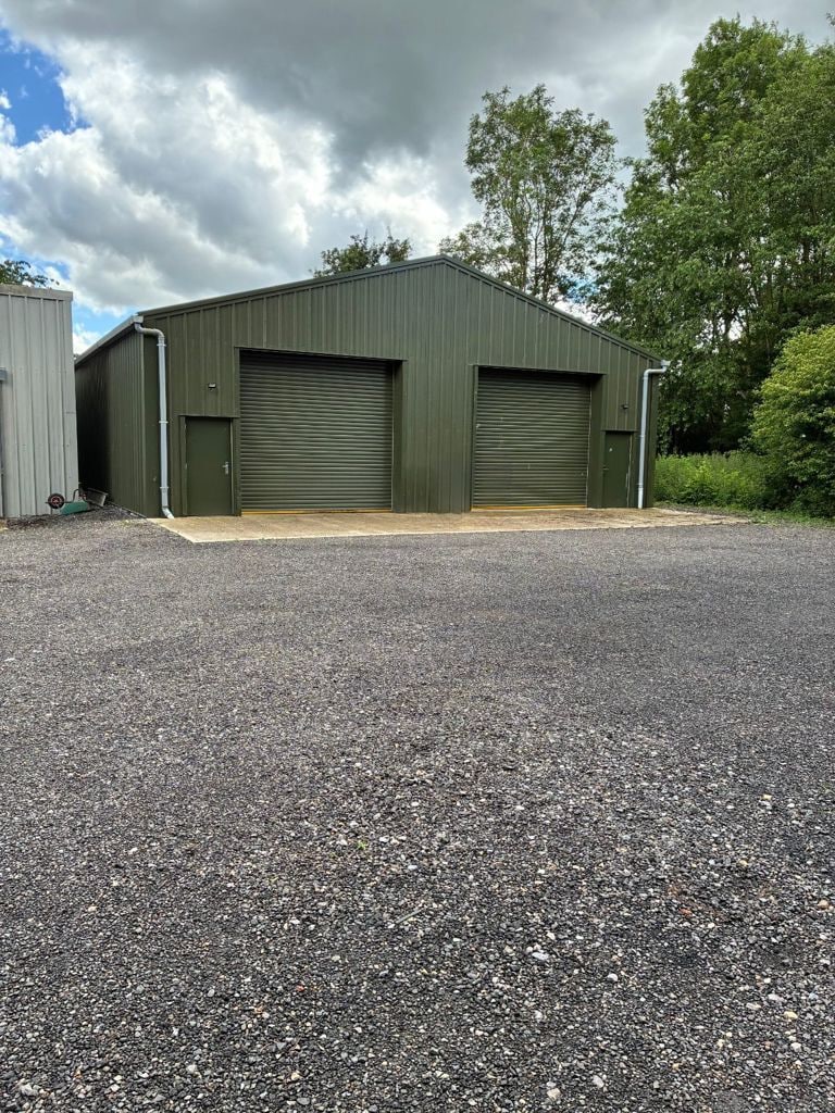 Manor Farm Rd, Buckingham to rent Primary Photo- Image 1 of 3