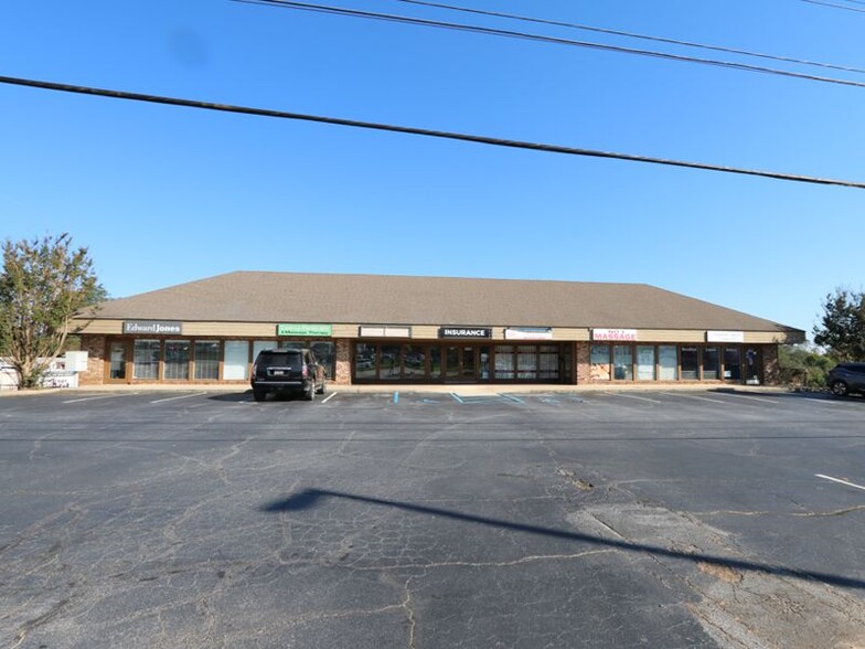 14322-14332 E Wade Hampton Blvd, Greer, SC for rent - Building Photo - Image 1 of 9