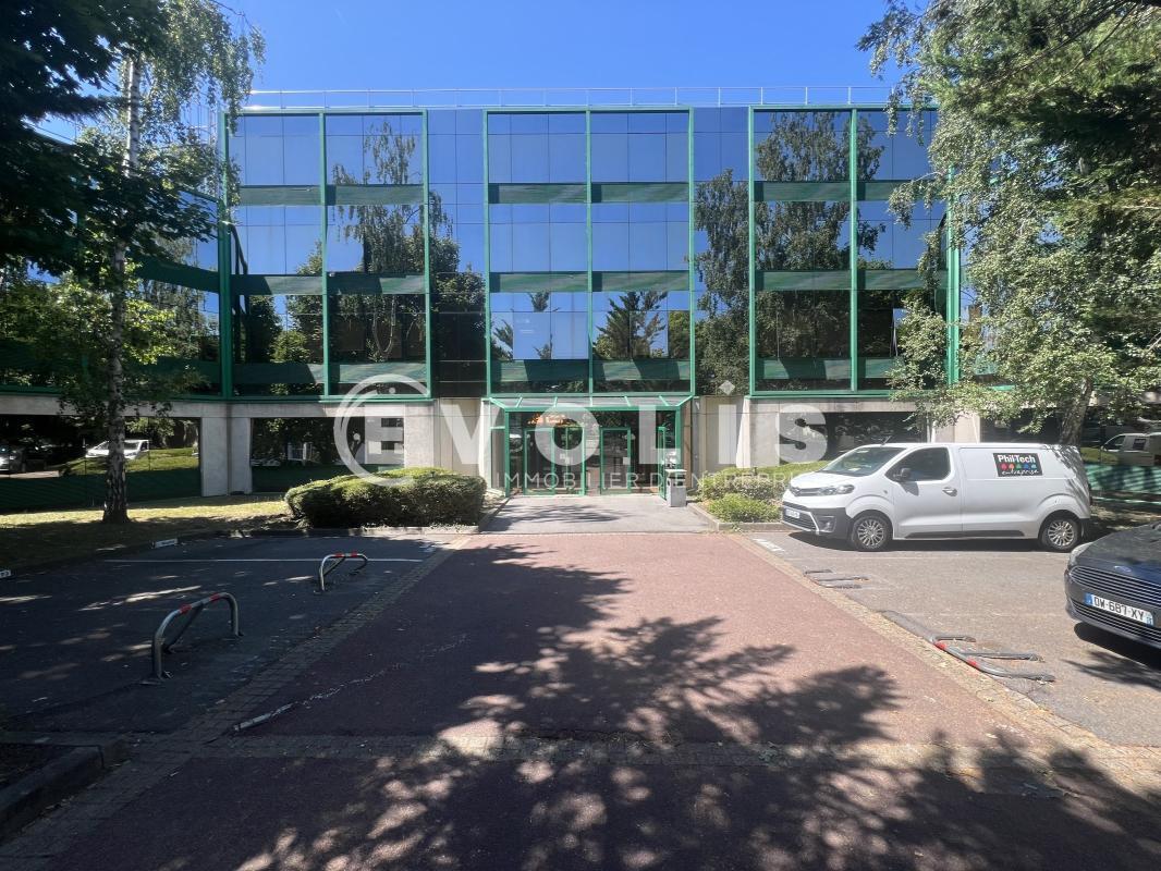Office in Rosny-sous-Bois for sale Building Photo- Image 1 of 33