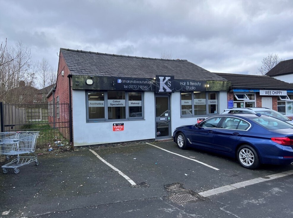 56 Holme Slack Ln, Preston for sale Primary Photo- Image 1 of 1