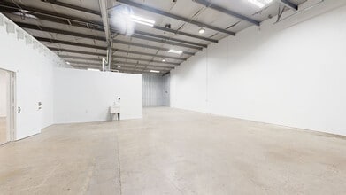 3306 Ella Blvd, Houston, TX to rent Matterport 3D Scan- Image 1 of 6