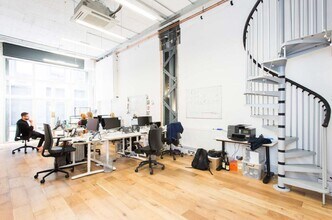 27-35 Corsham St, London to rent Interior Photo- Image 2 of 6