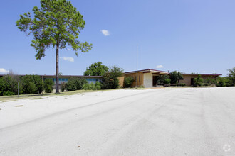 1301 Hospital Blvd, Floresville, TX for sale Building Photo- Image 1 of 6