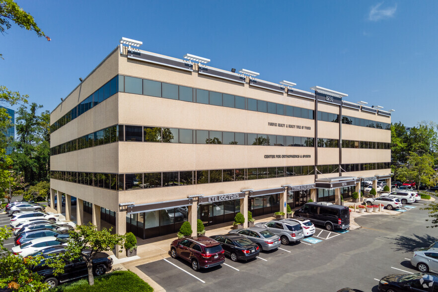 8230 Boone Blvd, Vienna, VA for sale - Building Photo - Image 1 of 23