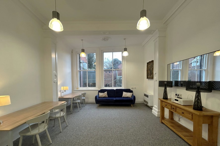 South St, Leominster to rent - Interior Photo - Image 3 of 3