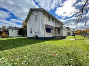 497 24th, Niagara Falls, NY for sale Primary Photo- Image 1 of 7