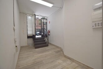 Retail in Madrid, Madrid to rent Interior Photo- Image 1 of 4