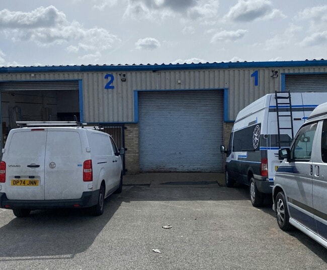 More details for Barnes Rd, Bradford - Industrial to Rent