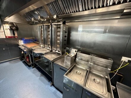 Atlantic Rd, London to rent - Interior Photo - Image 3 of 3