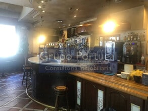 Retail in Madrid, Madrid to rent Interior Photo- Image 1 of 5