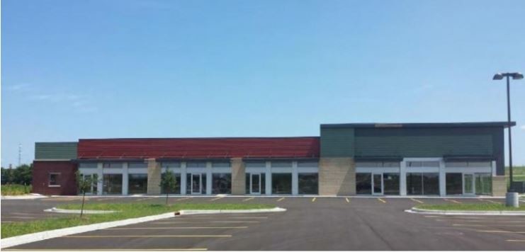 250-270 Commerce Dr, Columbus, WI for sale - Building Photo - Image 1 of 1